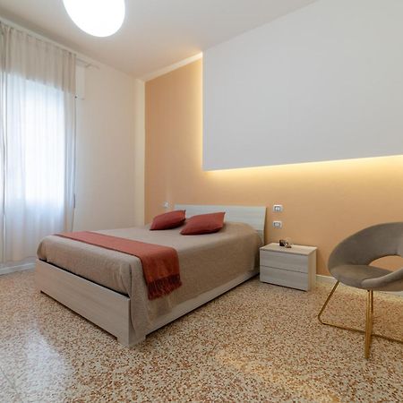 Casa Daura - Your Comfortable Apartment In Bologna - Parking Экстерьер фото