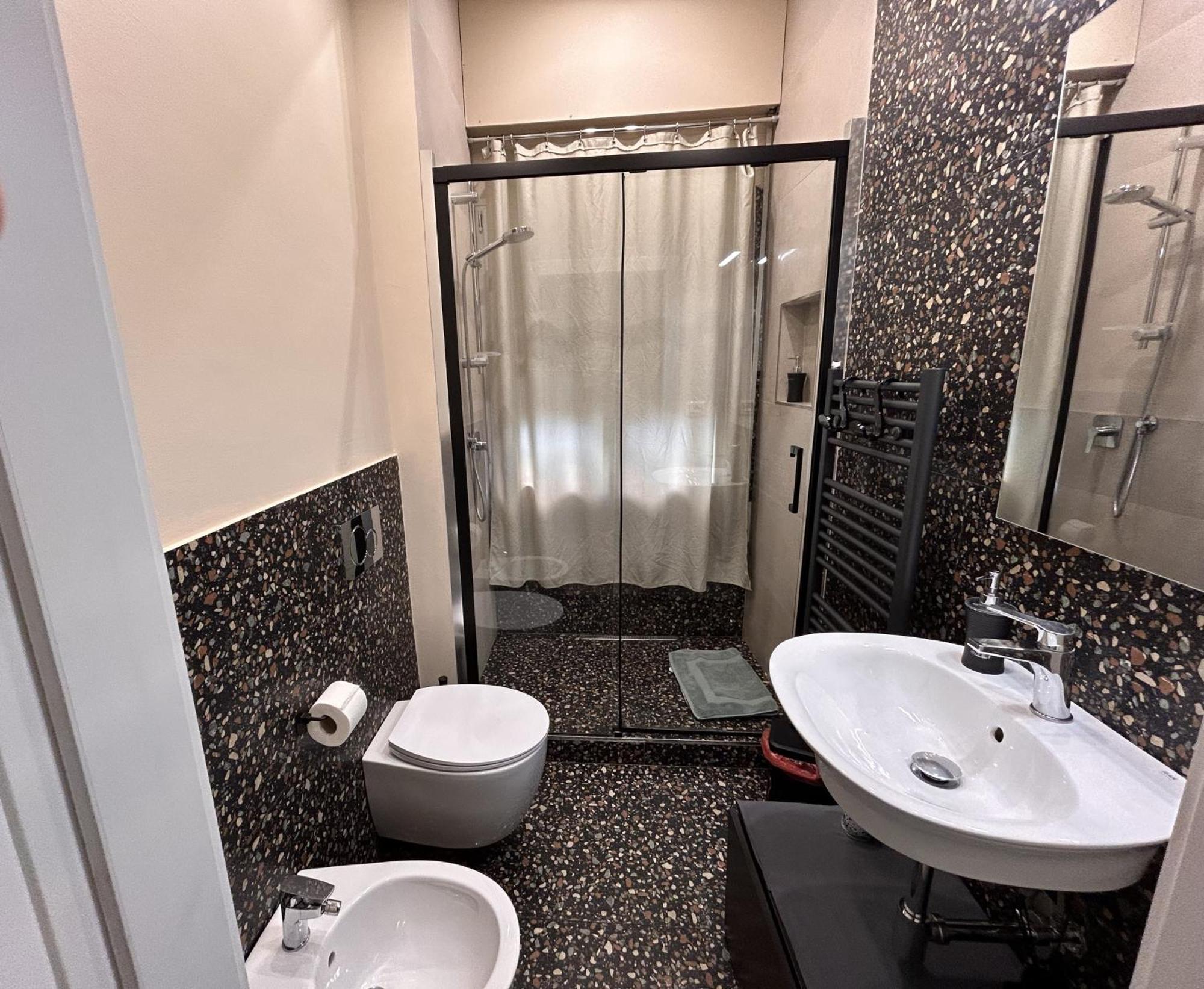 Casa Daura - Your Comfortable Apartment In Bologna - Parking Экстерьер фото