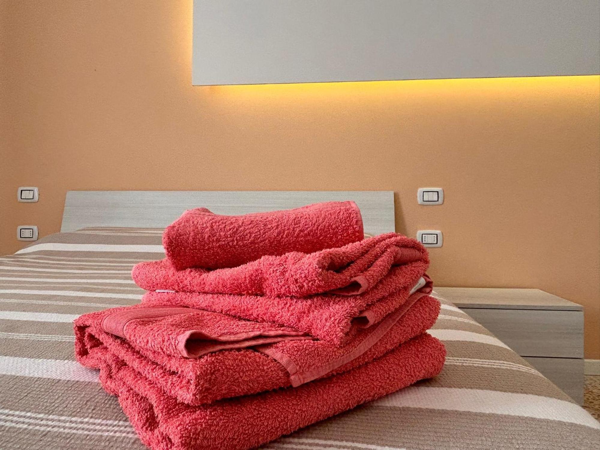 Casa Daura - Your Comfortable Apartment In Bologna - Parking Экстерьер фото