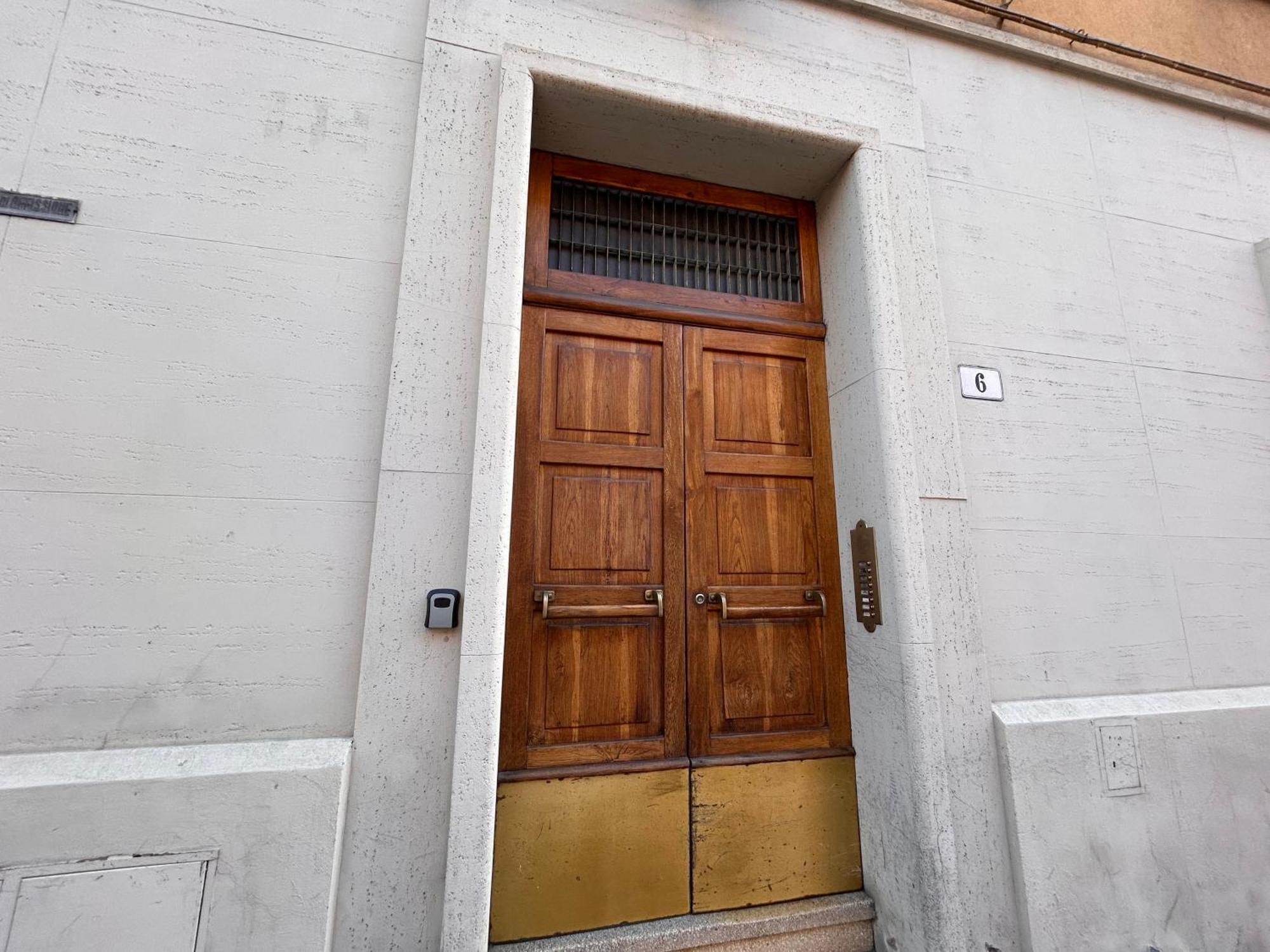 Casa Daura - Your Comfortable Apartment In Bologna - Parking Экстерьер фото