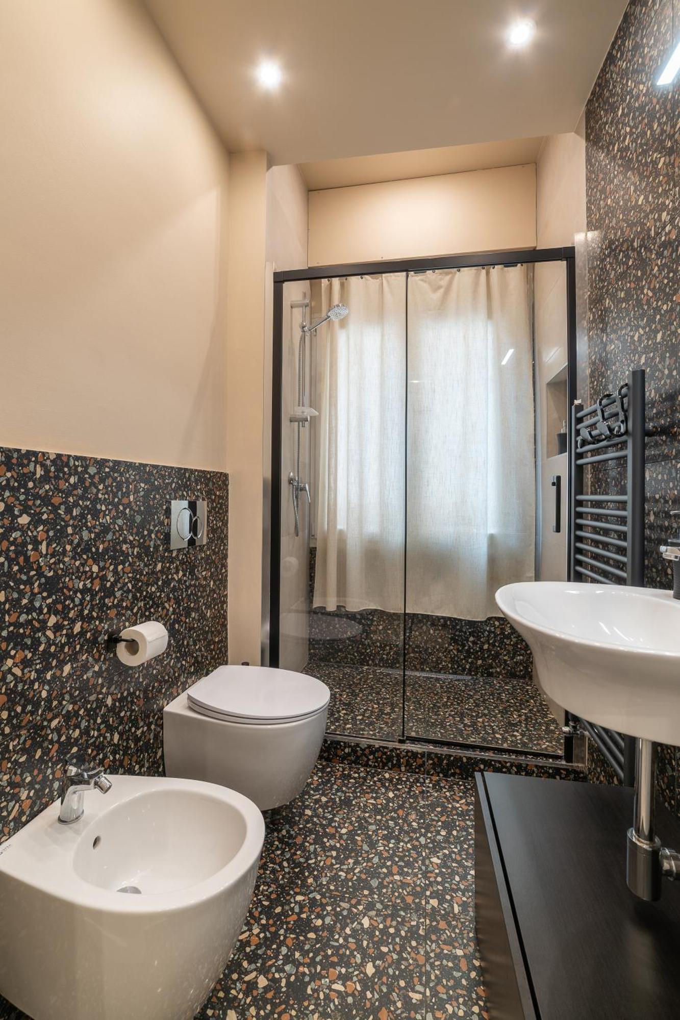 Casa Daura - Your Comfortable Apartment In Bologna - Parking Экстерьер фото